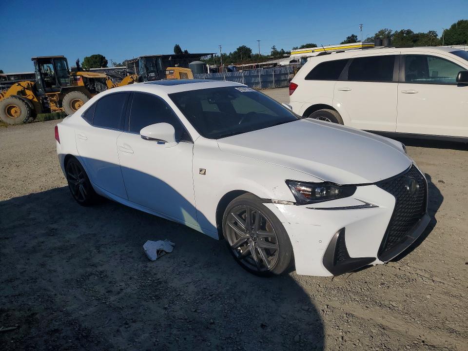 Photo 4 from auction – 2018 LEXUS IS with VIN JTHBA1D20J5081320
