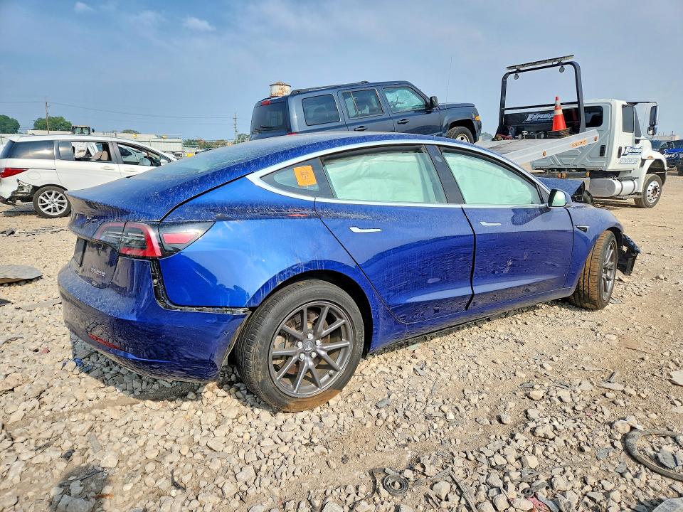 Photo 3 from auction – 2020 TESLA MODEL 3 with VIN 5YJ3E1EC3LF586612