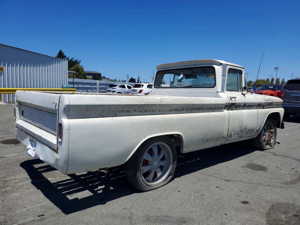 Photo 3 from auction – 1965 GMC UK with VIN 1002CG2904A