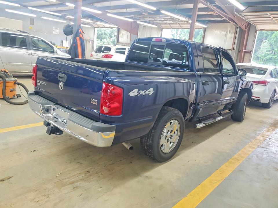 Photo 3 from auction – 2005 DODGE DAKOTA with VIN 1D7HW48N75S248319