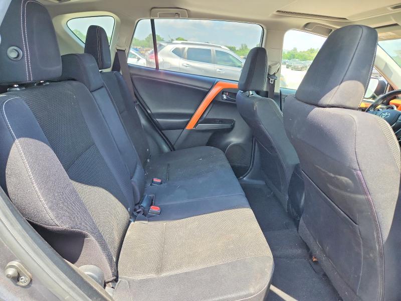 Photo 11 from auction – 2016 TOYOTA RAV4 with VIN JTMRFREV9GD183920
