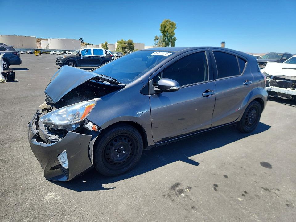 Photo 1 from auction – 2016 TOYOTA PRIUS C with VIN JTDKDTB32G1136611