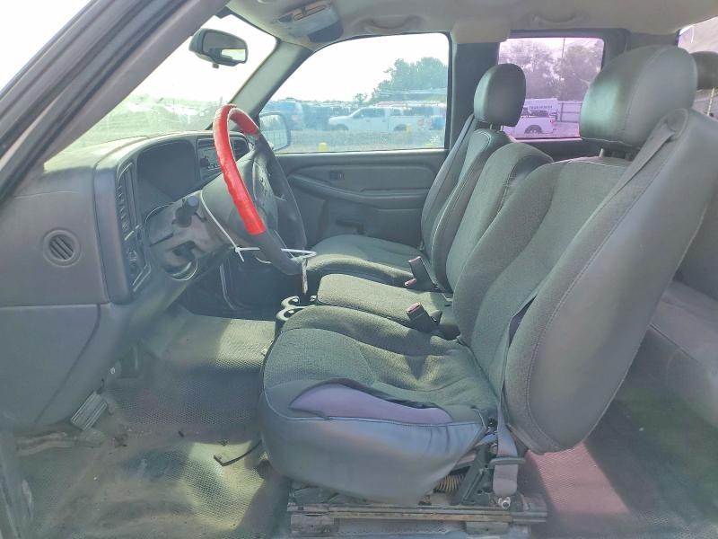 Photo 7 from auction – 2004 CHEVROLET SILVERADO with VIN 1GCEC19T84E195497