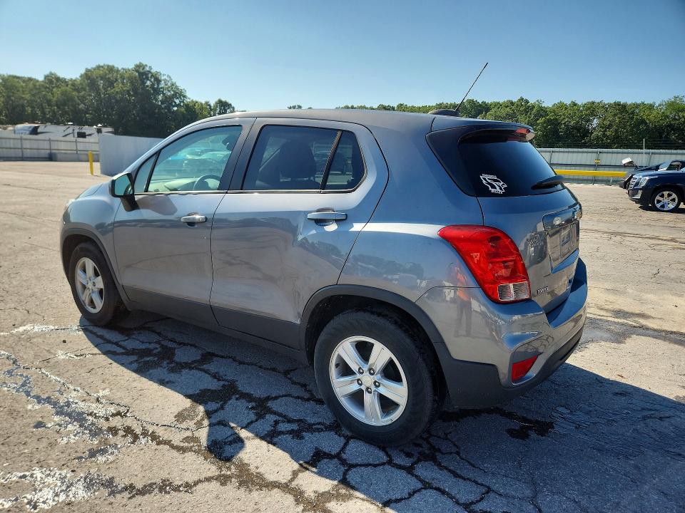 Photo 2 from auction – 2020 CHEVROLET TRAX with VIN 3GNCJKSB9LL339892