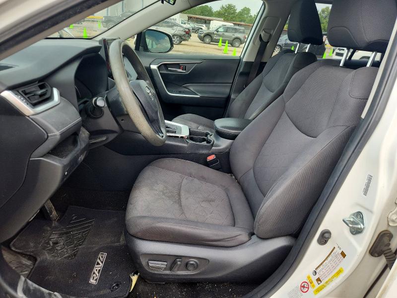 Photo 7 from auction – 2019 TOYOTA RAV4 with VIN JTMW1RFV5KD006886
