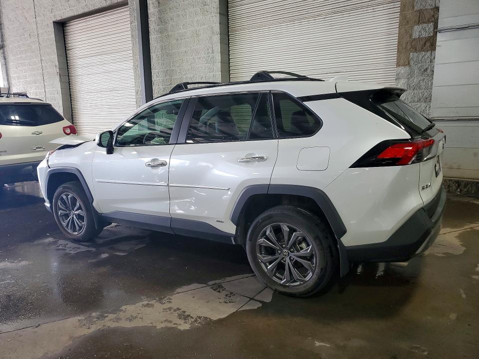 Photo 2 from auction – 2024 TOYOTA RAV4 with VIN 2T3D6RFV5RW065782