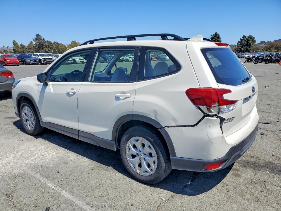 Photo 2 from auction – 2022 SUBARU FORESTER with VIN JF2SKACC7NH430777