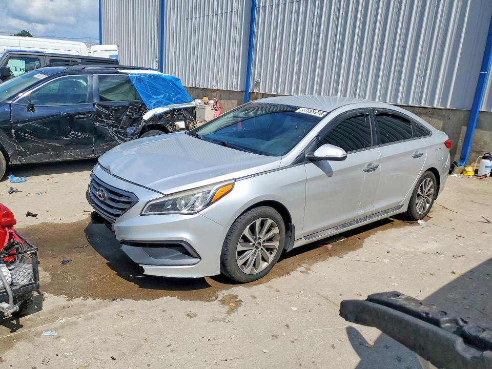 HYUNDAI SONATA 2015 with VIN 5NPE34AF6FH178918 - Photo from auction