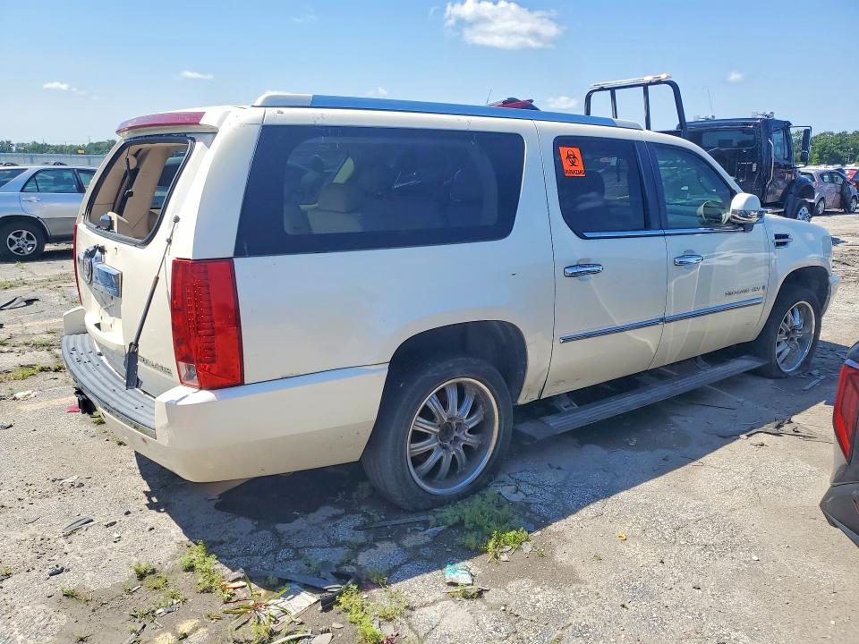 Photo 3 from auction – 2008 CADILLAC ESCALADE with VIN 1GYFK66828R119061