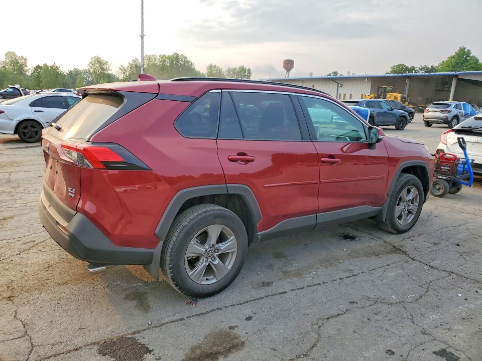 Снимка 3 от търг – 2025 TOYOTA RAV4 с VIN 2T3P1RFV3SW630113