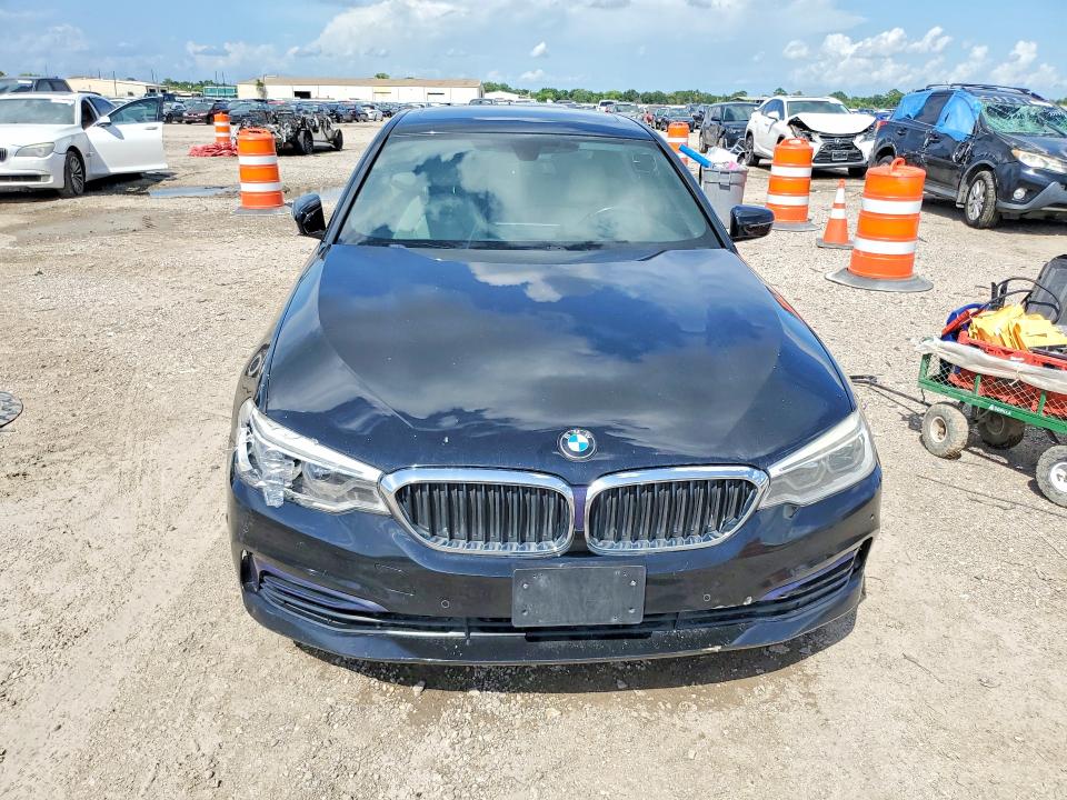 Photo 5 from auction – 2017 BMW 540 with VIN WBAJE5C3XHG913972