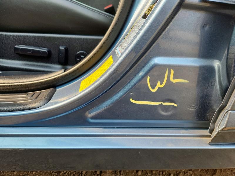 Photo 12 from auction – 2010 HYUNDAI GENESIS with VIN KMHGC4DE1AU092227
