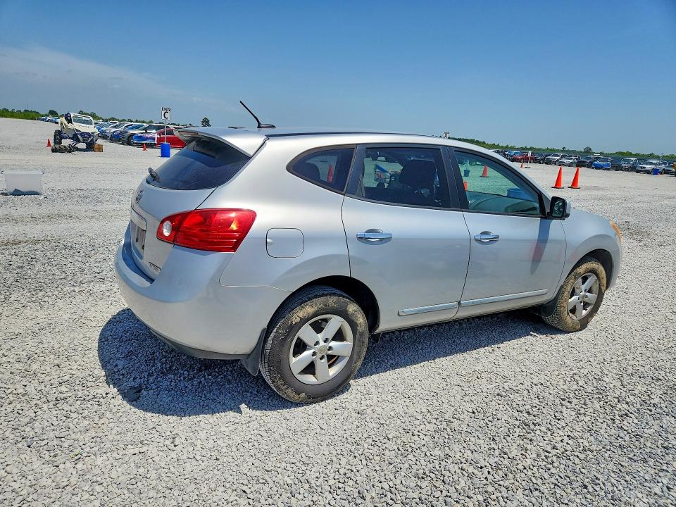 Photo 3 from auction – 2013 NISSAN ROGUE with VIN JN8AS5MT5DW549717