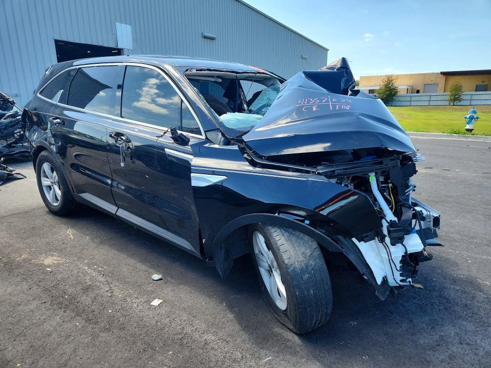 Photo 4 from auction – 2025 KIA SORENTO with VIN 5XYRG4JC6SG347185