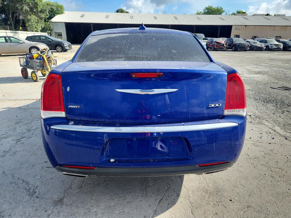 Photo 6 from auction – 2019 CHRYSLER 300 with VIN 2C3CCAKG5KH722815