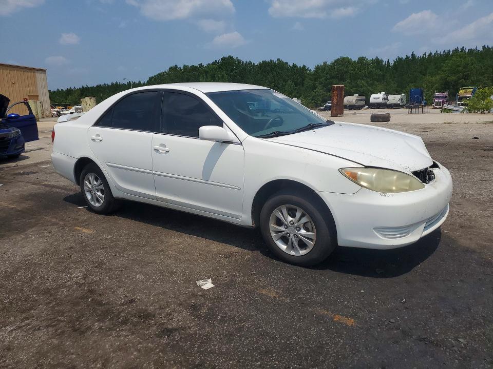 Photo 4 from auction – 2005 TOYOTA CAMRY with VIN 4T1BE32K55U584434