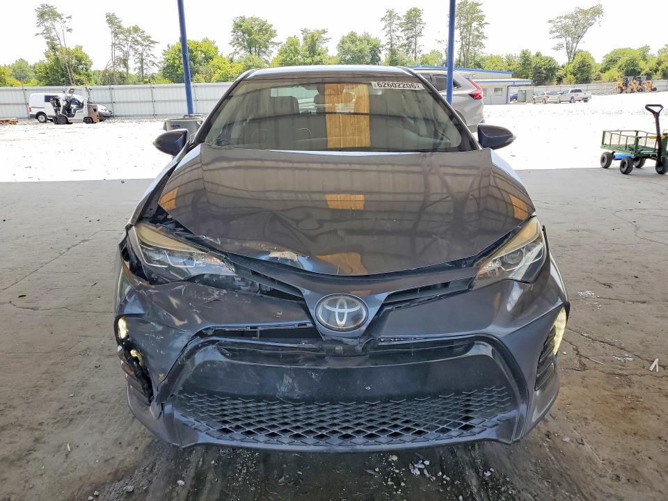 Снимка 5 от търг – 2018 TOYOTA COROLLA с VIN 5YFBURHE2JP816622