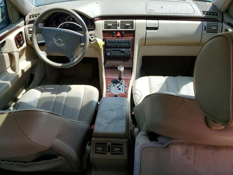 Photo 8 from auction – 1998 MERCEDES-BENZ E with VIN WDBJH82F7WX005501