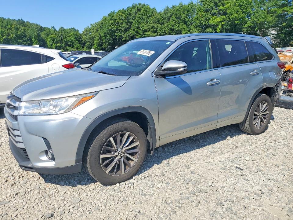 Снимка 1 от търг – 2017 TOYOTA HIGHLANDER с VIN 5TDJZRFH2HS439902