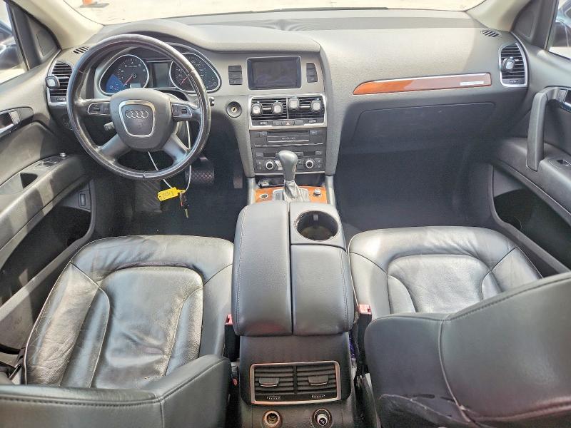 صورة رقم 8 من المزاد - 2010 AUDI Q7 مع VIN WA1CYAFE7AD001357