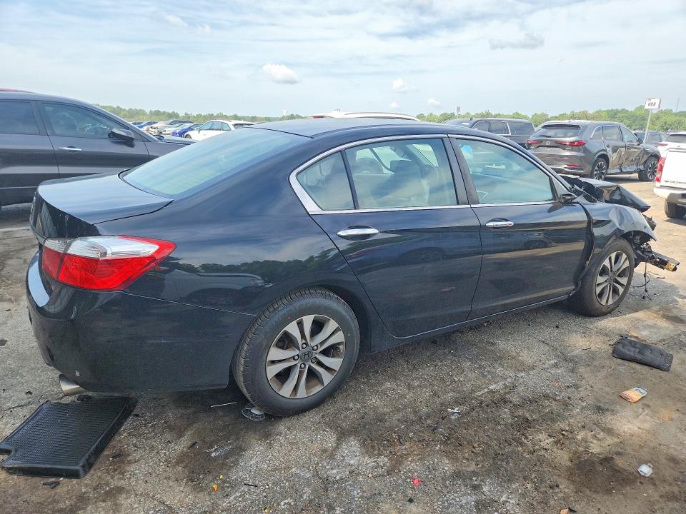 Photo 3 from auction – 2014 HONDA ACCORD with VIN 1HGCR2F38EA298963