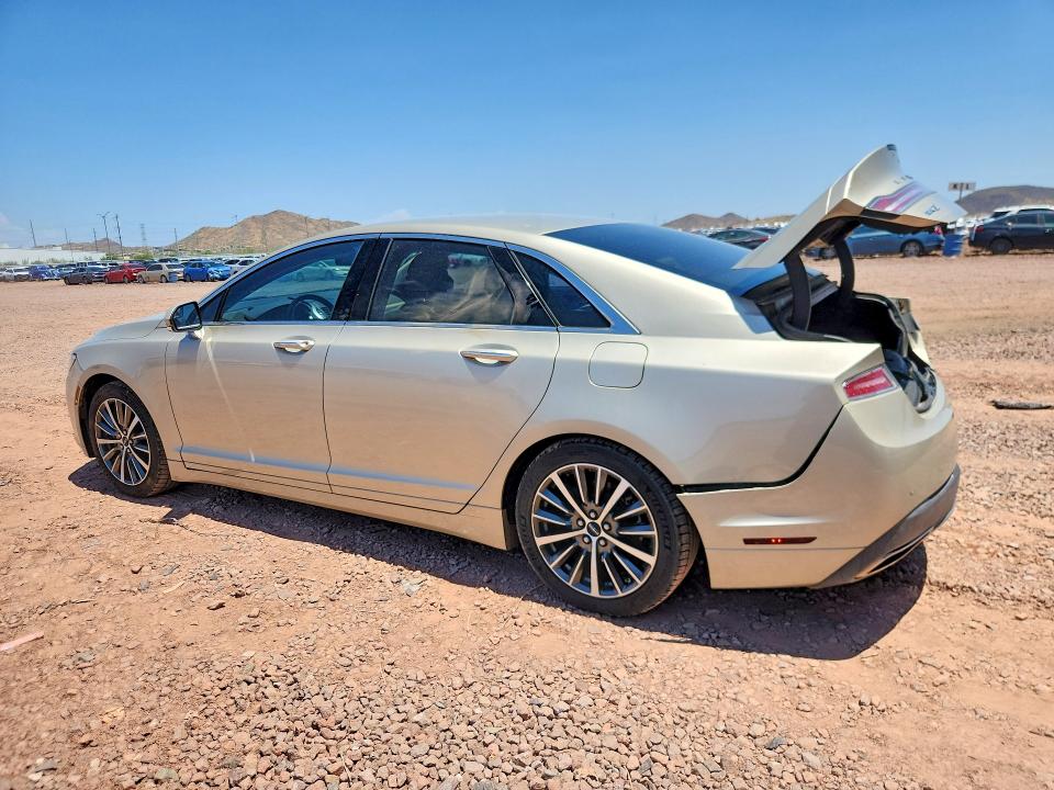 Photo 2 from auction – 2017 LINCOLN MKZ with VIN 3LN6L5KU2HR642502