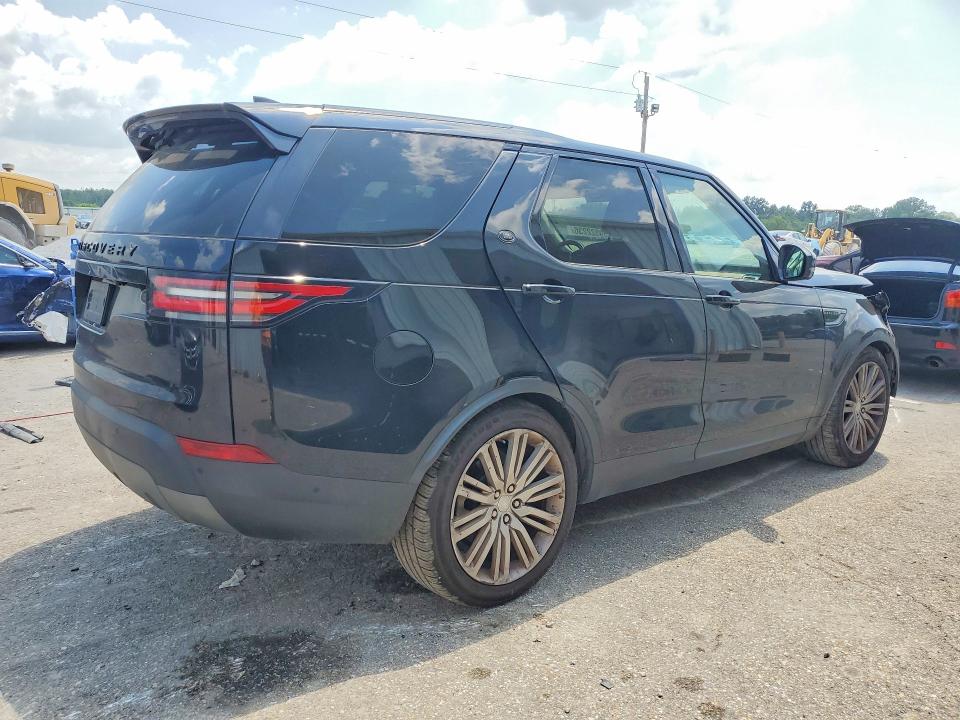 Photo 3 from auction – 2017 LAND ROVER DISCOVERY with VIN SALRTBBV8HA022538