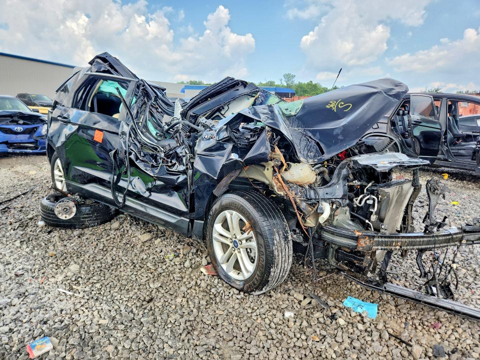 Photo 4 from auction – 2019 FORD EDGE with VIN 2FMPK3J96KBB00723