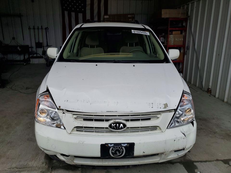 Photo 5 from auction – 2008 KIA SEDONA with VIN KNDMB233686225805