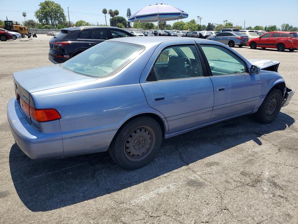 Photo 3 from auction – 2000 TOYOTA CAMRY with VIN JT2BG22K5Y0460029