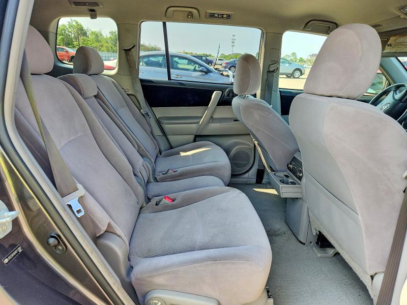 Photo 11 from auction – 2009 TOYOTA HIGHLANDER with VIN JTEES41A292113587