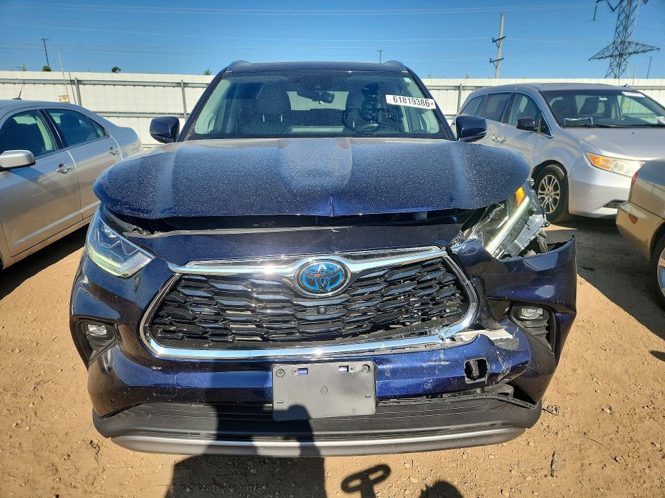 Photo 5 from auction – 2021 TOYOTA HIGHLANDER with VIN 5TDEBRCH1MS046820