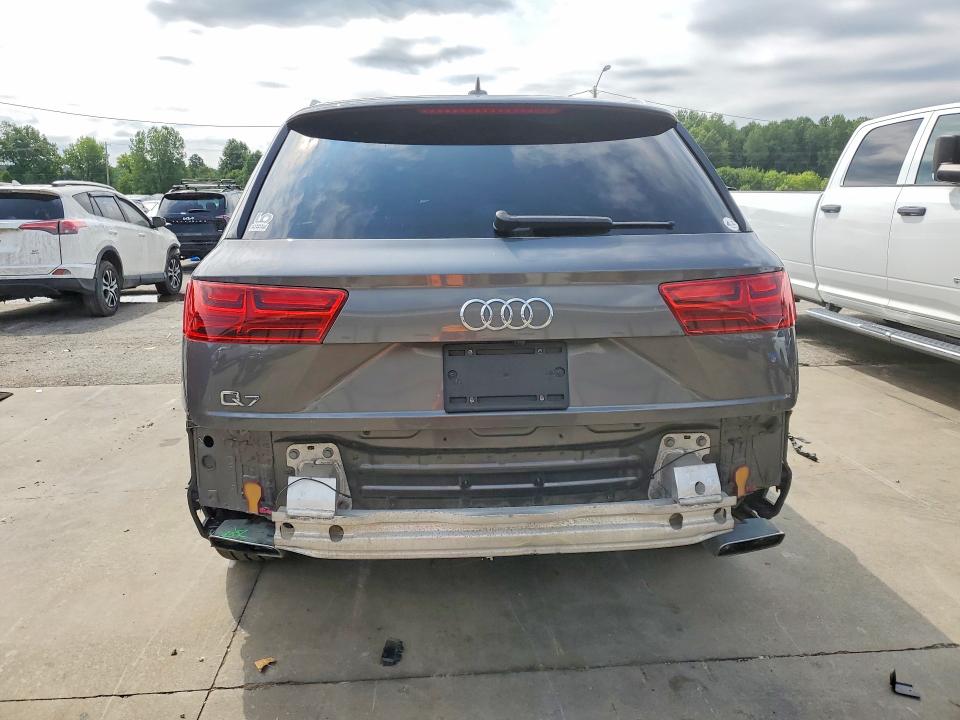Фото 6 с аукциона – 2019 AUDI Q7 с VIN WA1LAAF79KD002873