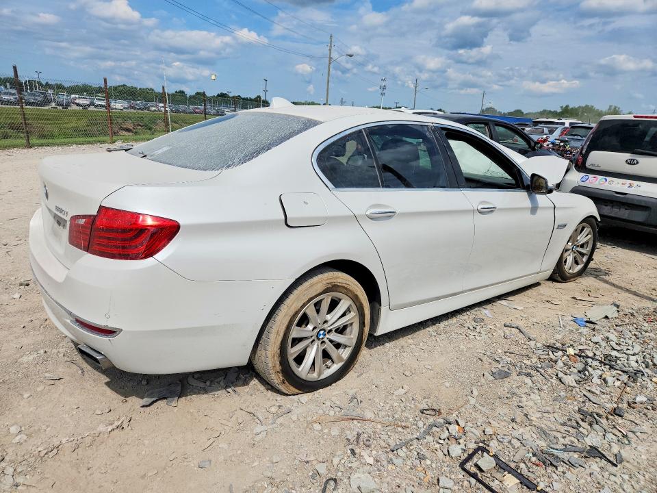 صورة رقم 3 من المزاد - 2014 BMW 550 مع VIN WBAKN9C56ED681087