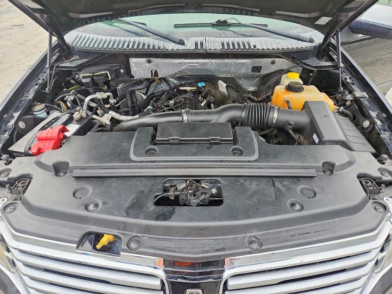 Photo 12 from auction – 2017 LINCOLN NAVIGATOR with VIN 5LMJJ2HT1HEL08538