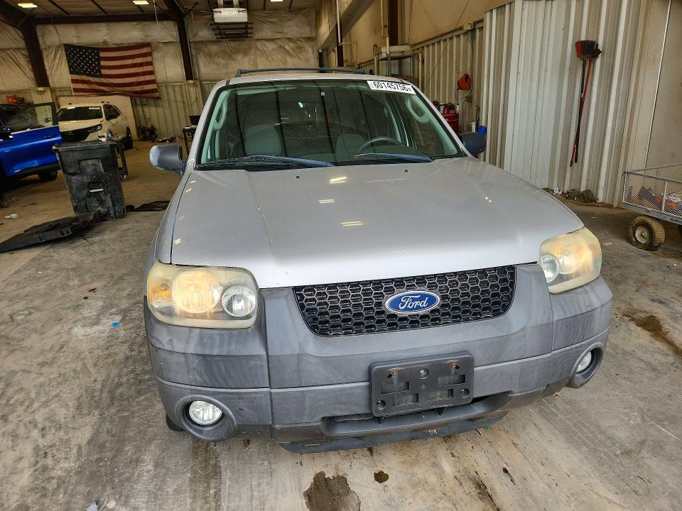 Photo 5 from auction – 2007 FORD ESCAPE with VIN 1FMYU93167KA18769