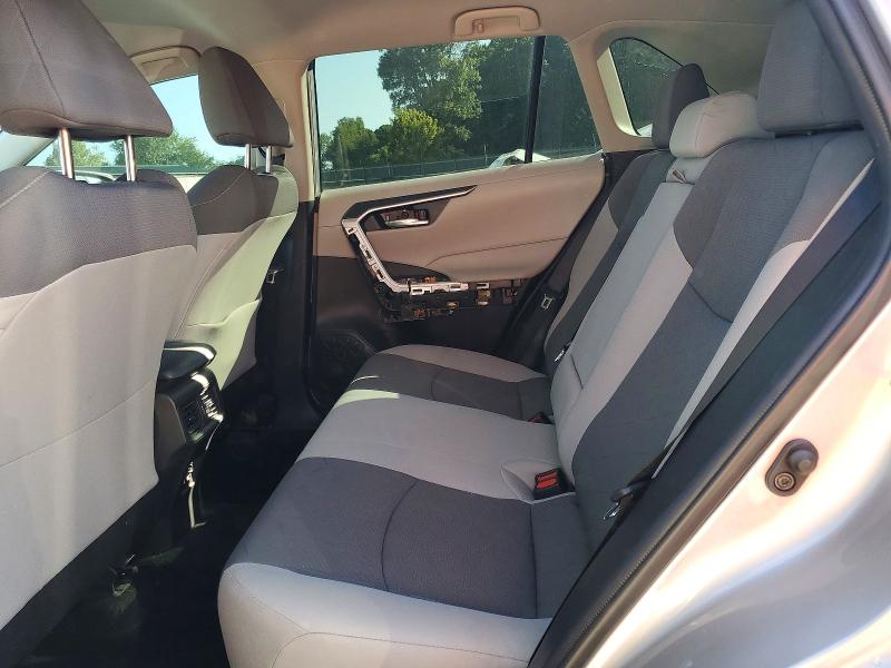 Photo 11 from auction – 2021 TOYOTA RAV4 with VIN 2T3W1RFV7MC162614