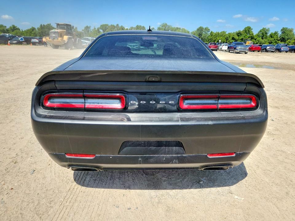 Photo 6 from auction – 2023 DODGE CHALLENGER with VIN 2C3CDZC98PH605247