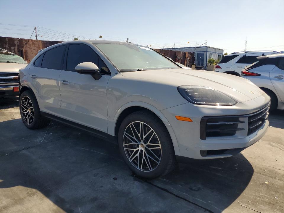 Photo 4 from auction – 2024 PORSCHE CAYENNE with VIN WP1BA2AY7RDA52218