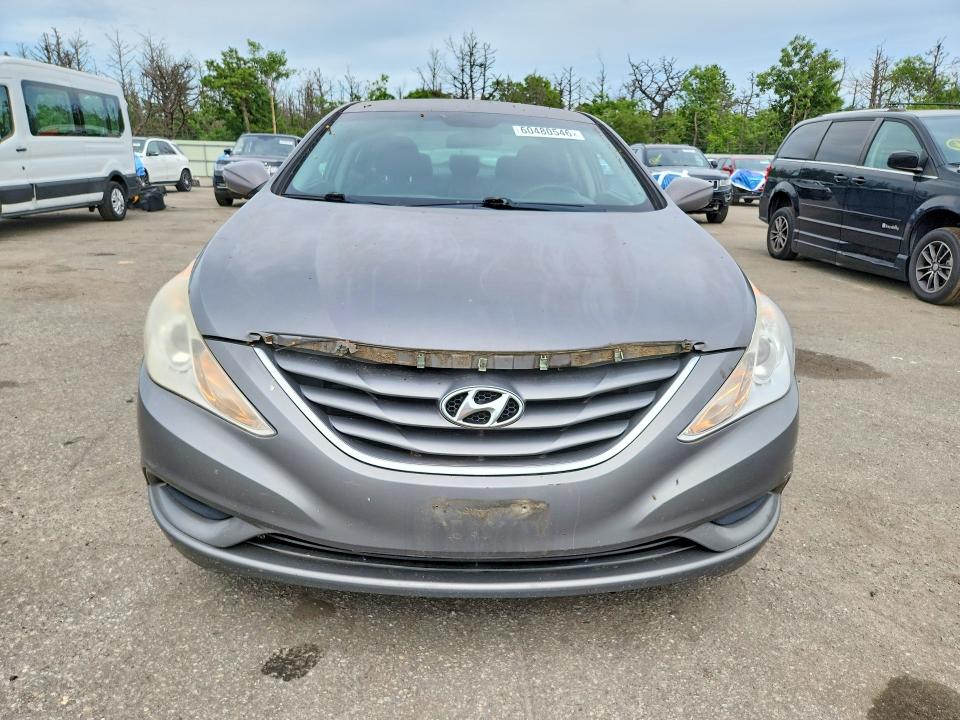 Photo 5 from auction – 2011 HYUNDAI SONATA with VIN 5NPEB4AC8BH076541