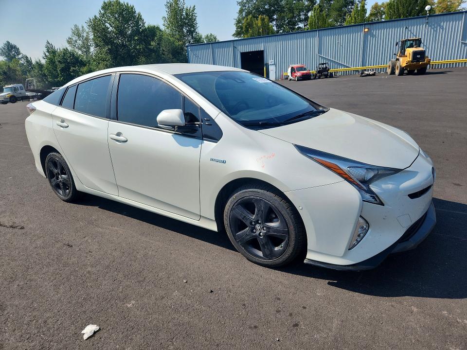 Photo 4 from auction – 2017 TOYOTA PRIUS with VIN JTDKARFU5H3537901