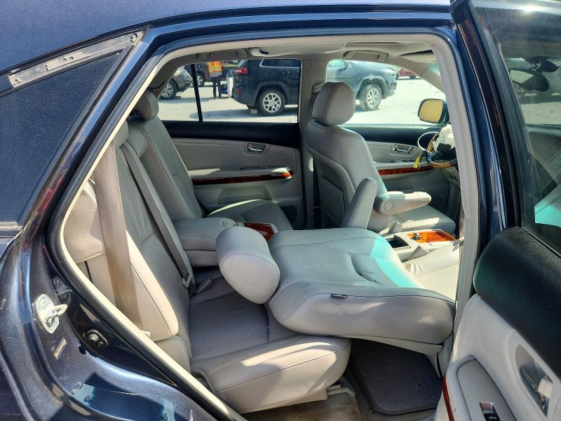 Photo 11 from auction – 2005 LEXUS RX with VIN 2T2GA31U55C024821