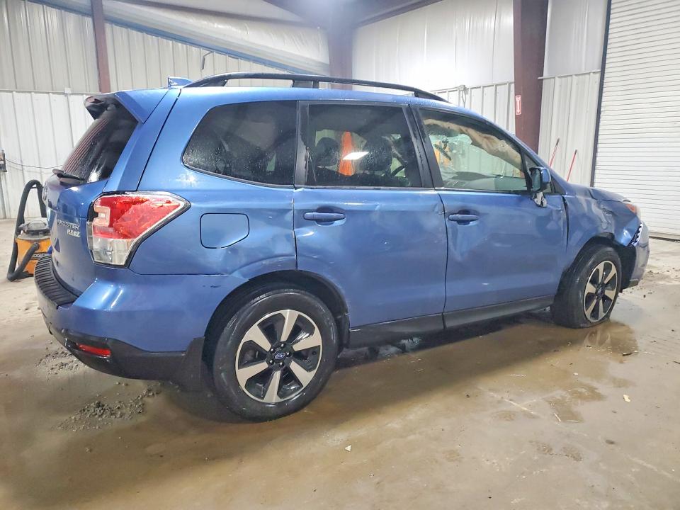 Photo 3 from auction – 2017 SUBARU FORESTER with VIN JF2SJAGC2HH490032