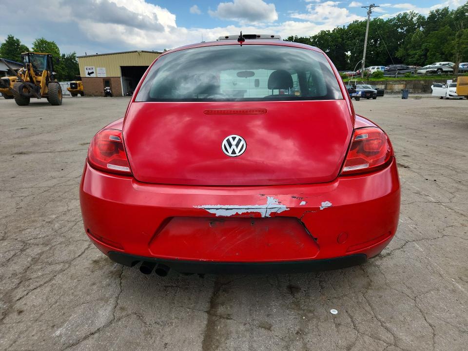 Photo 6 from auction – 2014 VOLKSWAGEN BEETLE with VIN 3VWF17AT9EM656496