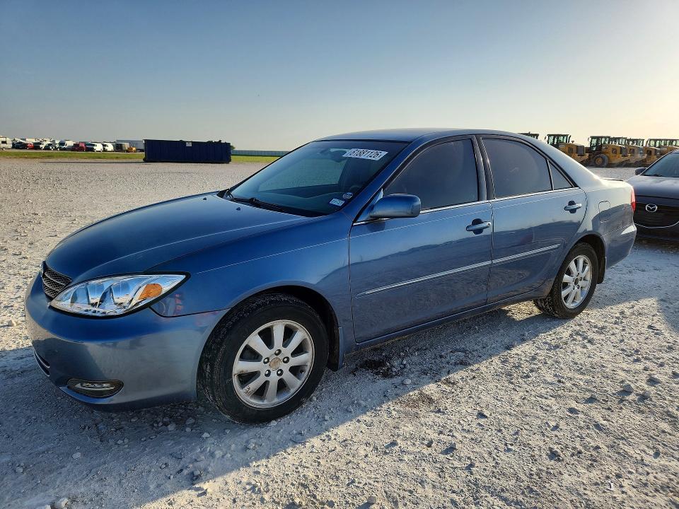 2004 TOYOTA CAMRY - Търг №61881126