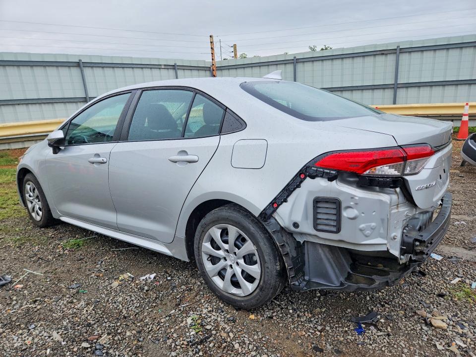 Photo 2 from auction – 2022 TOYOTA COROLLA with VIN 5YFEPMAE9NP325004