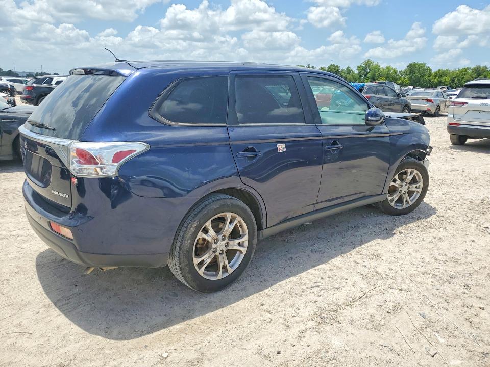 Photo 3 from auction – 2014 MITSUBISHI OUTLANDER with VIN JA4AD3A31EZ013078
