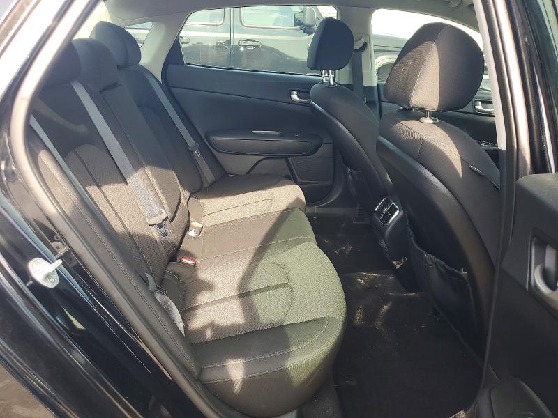 Photo 10 from auction – 2016 KIA OPTIMA with VIN 5XXGT4L14GG078386