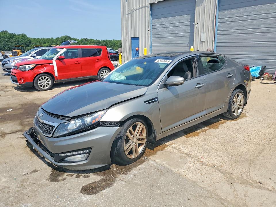 KIA OPTIMA 2013 with VIN 5XXGR4A61DG103785 - Photo from auction
