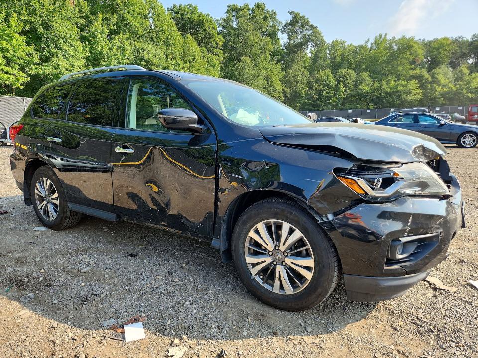 Photo 4 from auction – 2018 NISSAN PATHFINDER with VIN 5N1DR2MM3JC615573
